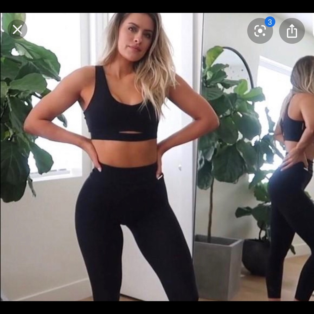 Gymshark x Whitney Simmons set